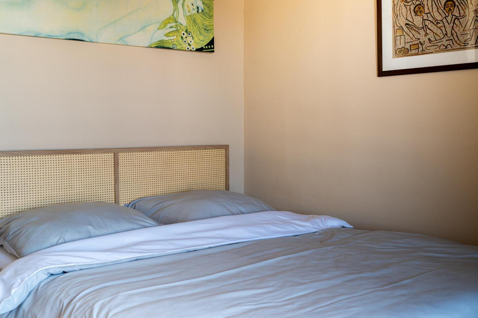 Sea View & Sundown, 150M From The Beach And Surf Spots コスタ・ダ・カパリカ エクステリア 写真