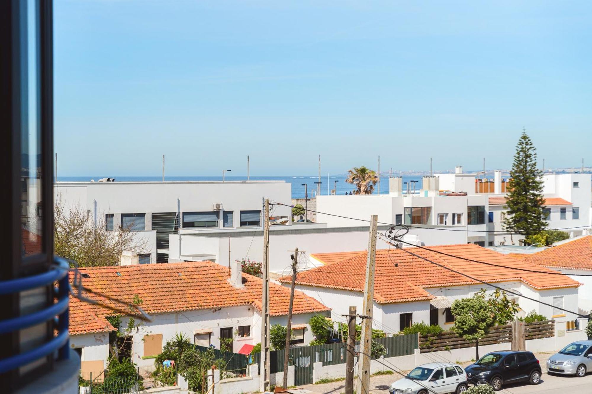 Sea View & Sundown, 150M From The Beach And Surf Spots コスタ・ダ・カパリカ エクステリア 写真